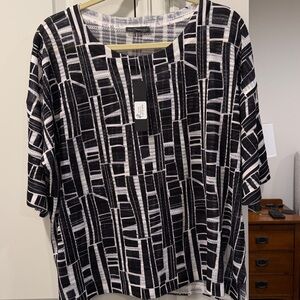 Nally & Millie Monochrome Checkered Knit Top